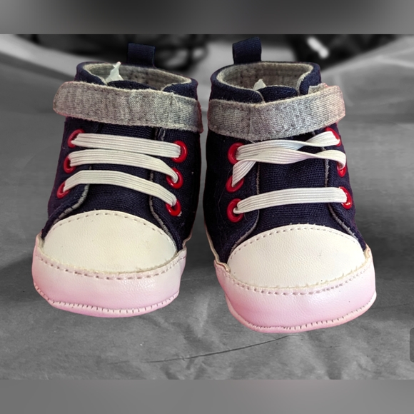 Child of Mine by Carter's Newborn high top rookie sneakers infant baseball shoes - Picture 6 of 8